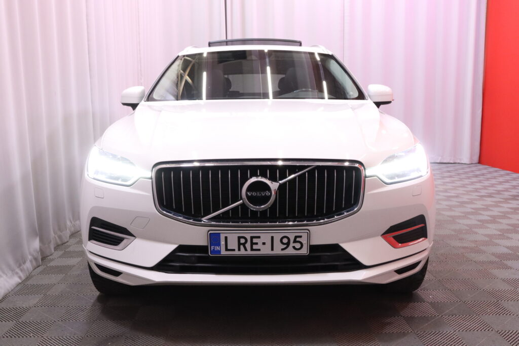 Volvo - XC60 - T8 AWD Inscription aut // PilotAssist / Full Led / KeylesGo / Koukku / Panoraama // Volvo - XC60 - T8 AWD Inscription aut // PilotAssist / Full Led / KeylesGo / Koukku / Panoraama // - Maastoauto