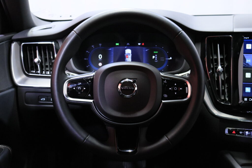 tuotekuva-Volvo-XC60-YLX-219-2026-02-26-142504-16 tuotekuva-Volvo-XC60-YLX-219-2026-02-26-142504-16