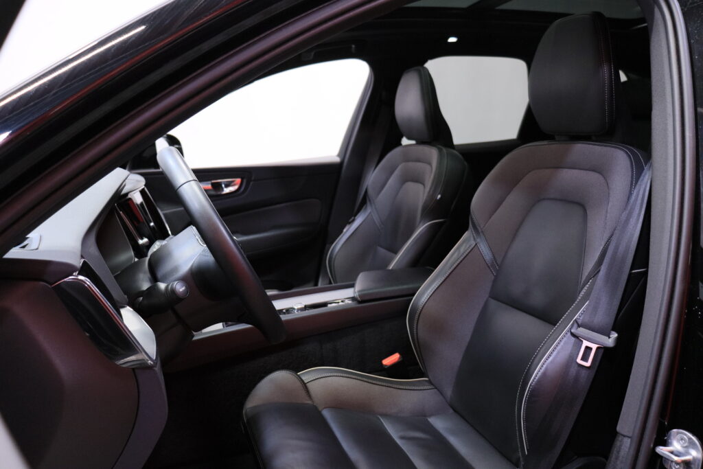 Volvo - XC60 - T6 AWD Long Range Plus Bright aut Volvo - XC60 - T6 AWD Long Range Plus Bright aut - Maastoauto