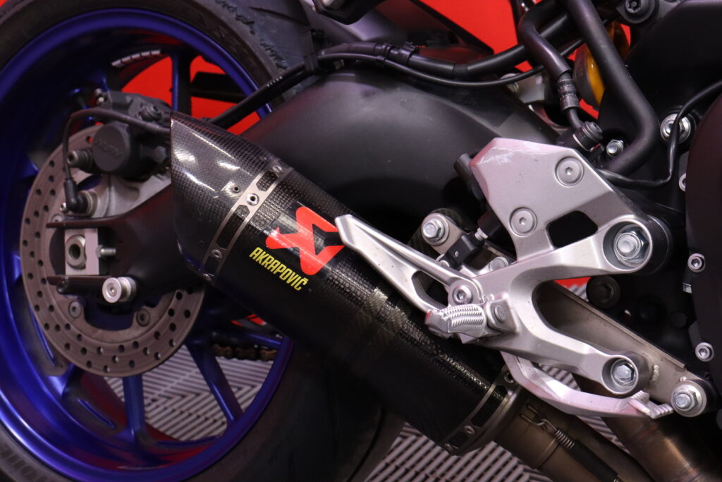 Yamaha - MT-09 - SP // QuickShifter / Akrapovic kokoputkisto / LED / Suosittu SP malli!! / Yamaha - MT-09 - SP // QuickShifter / Akrapovic kokoputkisto / LED / Suosittu SP malli!! / - Moottoripyörä