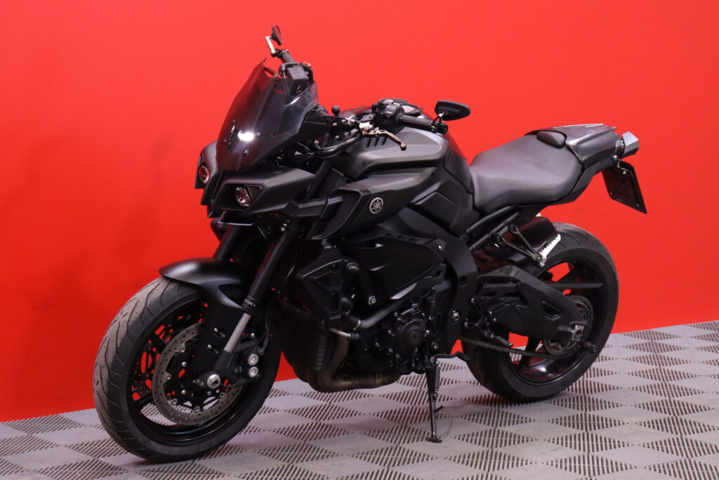 Yamaha - MT-10 - // Akrapovic / Suomi-pyörä / Penkitetty / Shifter / Vakkari / Ajomodet // Yamaha - MT-10 - // Akrapovic / Suomi-pyörä / Penkitetty / Shifter / Vakkari / Ajomodet // - Moottoripyörä