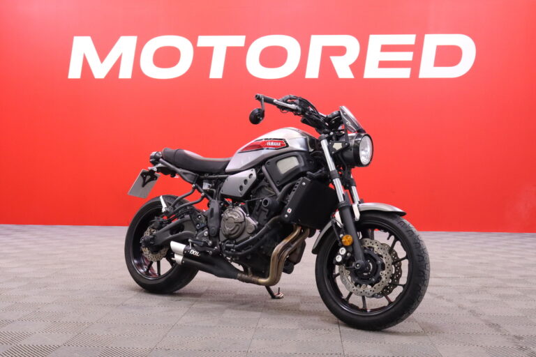 Yamaha - XSR - 700 // IXIL kokoputkisto / Diginäyttö / Huoltohistoria // - Moottoripyörä