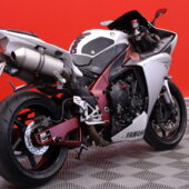 Yamaha - YZF-R1 - // Suomi-Pyörä / LeoVince / Huoltokirja // - Moottoripyörä