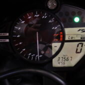 Yamaha - YZF-R1 - // Suomi-Pyörä / LeoVince / Huoltokirja // - Moottoripyörä