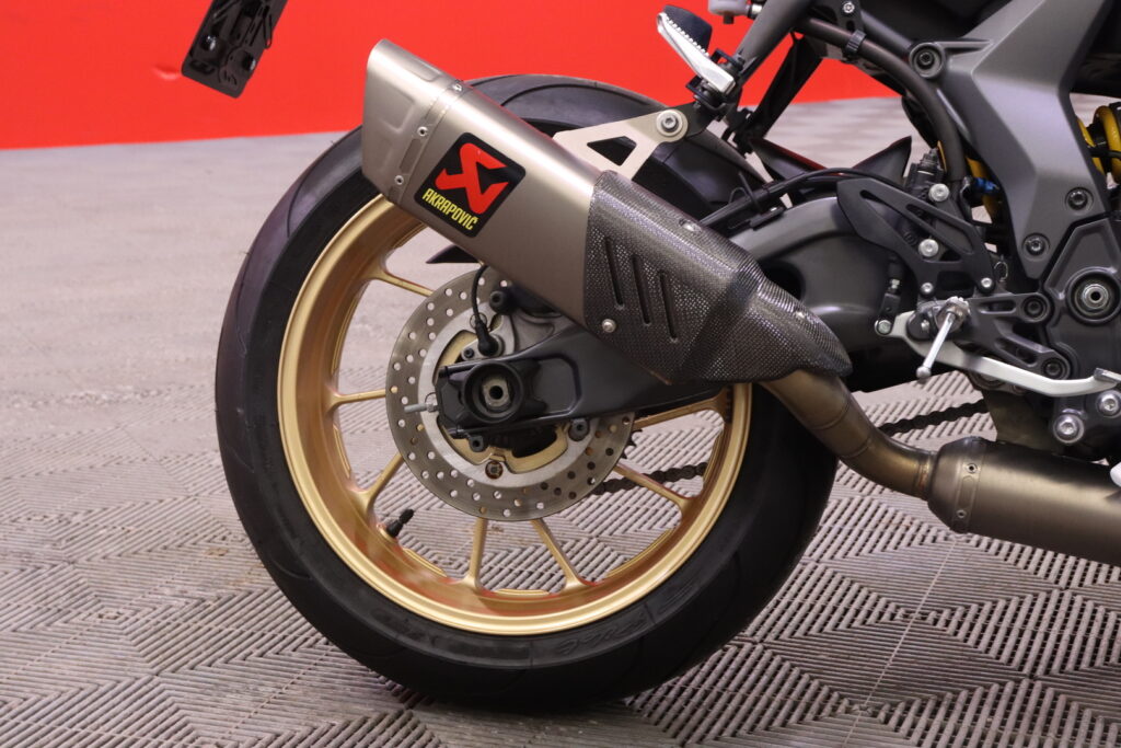 Yamaha - YZF-R7 - // World GP 60th Anniversary! / Akrapovic putkisto / Erittäin hieno! // Yamaha - YZF-R7 - // World GP 60th Anniversary! / Akrapovic putkisto / Erittäin hieno! // - Moottoripyörä