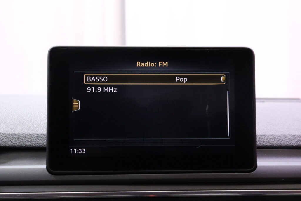 tuotekuva-Audi-A4-CNH-564-2026-03-11-150103-26 tuotekuva-Audi-A4-CNH-564-2026-03-11-150103-26