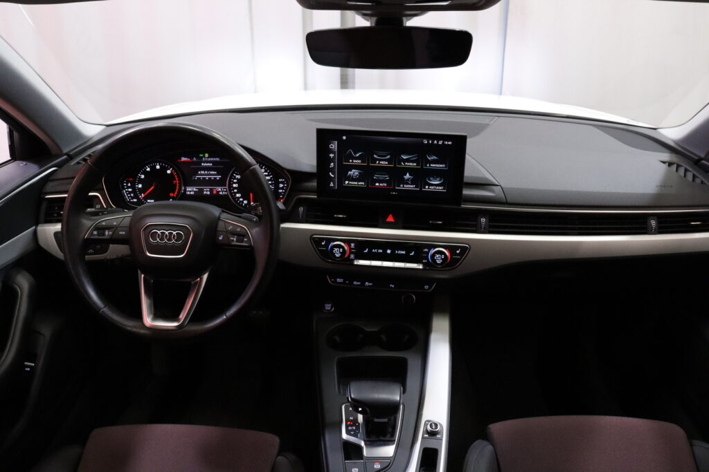 Audi - A4 - Sedan Business 35 TFSI 110 kW MHEV S tronic // Matrix LED / Webasto / ACC / Aktiivinen kaistavahti / Koukku / Audi - A4 - Sedan Business 35 TFSI 110 kW MHEV S tronic // Matrix LED / Webasto / ACC / Aktiivinen kaistavahti / Koukku / - Sedan