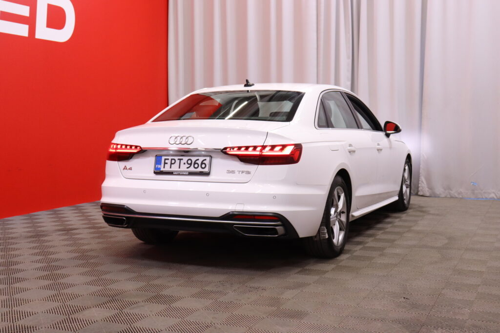Audi - A4 - Sedan Business 35 TFSI 110 kW MHEV S tronic // Matrix LED / Webasto / ACC / Aktiivinen kaistavahti / Koukku / Audi - A4 - Sedan Business 35 TFSI 110 kW MHEV S tronic // Matrix LED / Webasto / ACC / Aktiivinen kaistavahti / Koukku / - Sedan