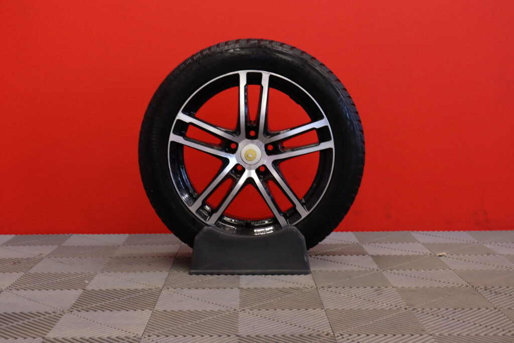 tuotekuva-Audi-A4-FPT-966-2026-03-30-151604-30 tuotekuva-Audi-A4-FPT-966-2026-03-30-151604-30