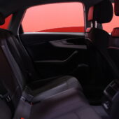 Audi - A4 - Sedan Business 40 TFSI 140 kW MHEV S tronic // ACC / Webasto / Koukku / - Sedan