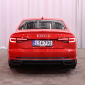 Audi - A4 - Sedan Business 40 TFSI 140 kW MHEV S tronic // ACC / Webasto / Koukku / - Sedan
