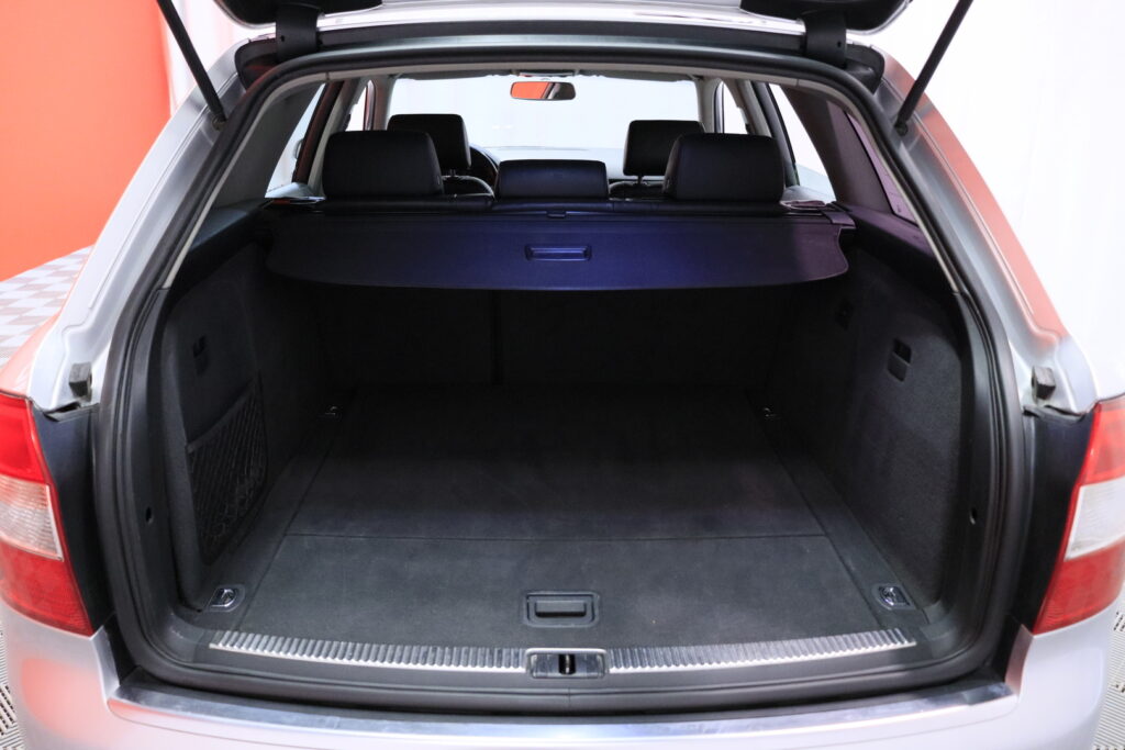 tuotekuva-Audi-A4-LSZ-916-2026-03-27-115229-28 tuotekuva-Audi-A4-LSZ-916-2026-03-27-115229-28