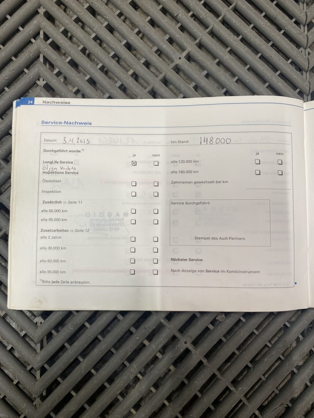 tuotekuva-Audi-A4-LSZ-916-2026-03-27-115229-35 tuotekuva-Audi-A4-LSZ-916-2026-03-27-115229-35