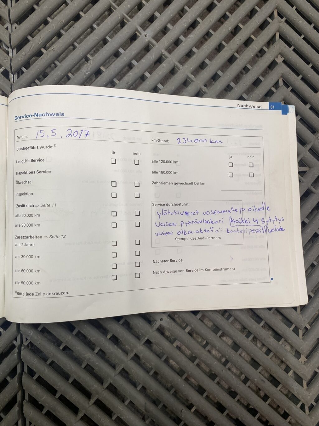 tuotekuva-Audi-A4-LSZ-916-2026-03-27-115229-42 tuotekuva-Audi-A4-LSZ-916-2026-03-27-115229-42