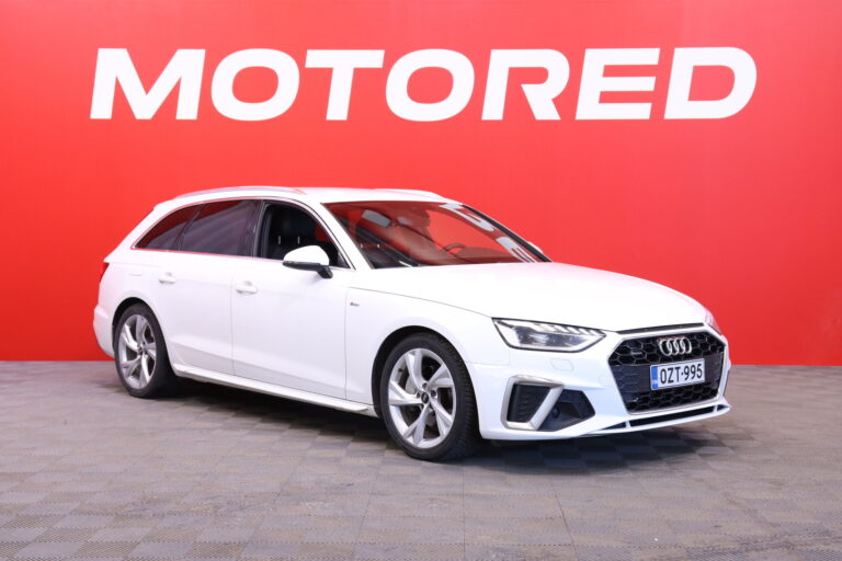 Audi - A4 - Avant 40 TFSI MHEV quattro Progress S line // Webasto / Merkkihuollettu / Matrix / Digimittaristo / Koukku / P-kamera / Vakkari / - Farmari