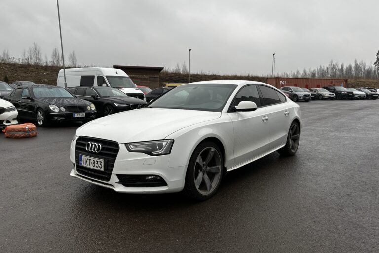 Audi - A5 - Sportback Black Edition 1,8 TFSI 125 kW multitronic - Viistoperä