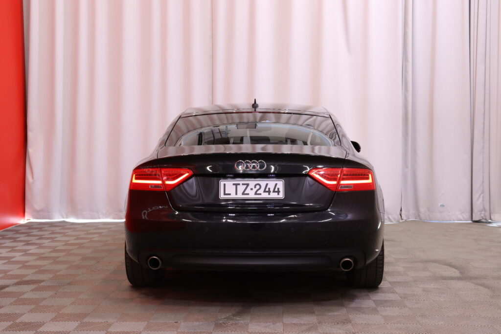 Audi - A5 - Sportback Black Edition 3,0 V6 TDI DPF 180 kW quattro S tronic-autom. // ACC / Nahka-Alcantra / Navi / P. Kamera / Webasto Audi - A5 - Sportback Black Edition 3,0 V6 TDI DPF 180 kW quattro S tronic-autom. // ACC / Nahka-Alcantra / Navi / P. Kamera / Webasto - Viistoperä
