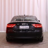 Audi - A5 - Sportback Black Edition 3,0 V6 TDI DPF 180 kW quattro S tronic-autom. // ACC / Nahka-Alcantra / Navi / P. Kamera / Webasto - Viistoperä