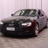 Audi - A5 - Sportback Black Edition 3,0 V6 TDI DPF 180 kW quattro S tronic-autom. // ACC / Nahka-Alcantra / Navi / P. Kamera / Webasto - Viistoperä