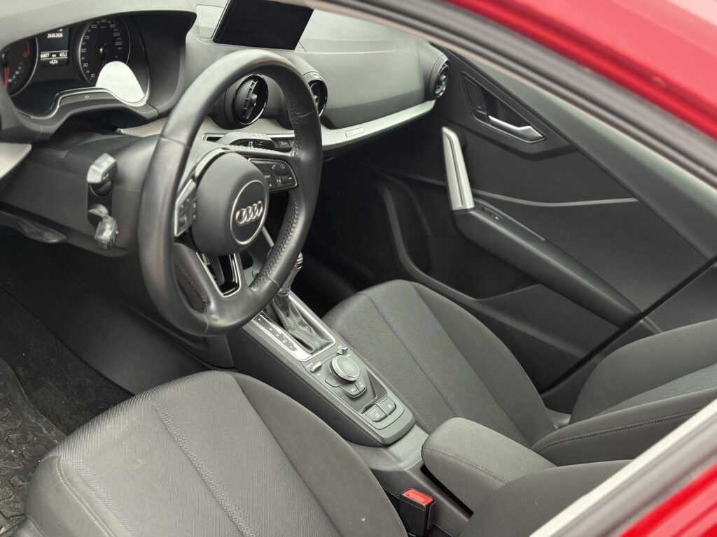 Audi - Q2 - Business 1,0 TFSI 85 kW S tronic ultra // Lohko / Parkkitutkat / LED / ACC // Audi - Q2 - Business 1,0 TFSI 85 kW S tronic ultra // Lohko / Parkkitutkat / LED / ACC // - Maastoauto