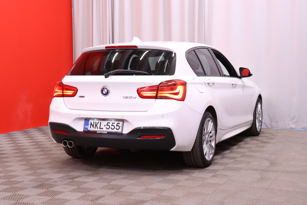 BMW - 120 - F20 Hatchback 120d A xDrive Edition M Sport // 1.om Suomi-auto / Merkkihuollot / LED / Navi / Lämmitettävä ratti / Alcantara sisusta / BMW - 120 - F20 Hatchback 120d A xDrive Edition M Sport // 1.om Suomi-auto / Merkkihuollot / LED / Navi / Lämmitettävä ratti / Alcantara sisusta / - Viistoperä