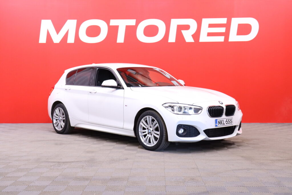 BMW - 120 - F20 Hatchback 120d A xDrive Edition M Sport // 1.om Suomi-auto / Merkkihuollot / LED / Navi / Lämmitettävä ratti / Alcantara sisusta / - Viistoperä
