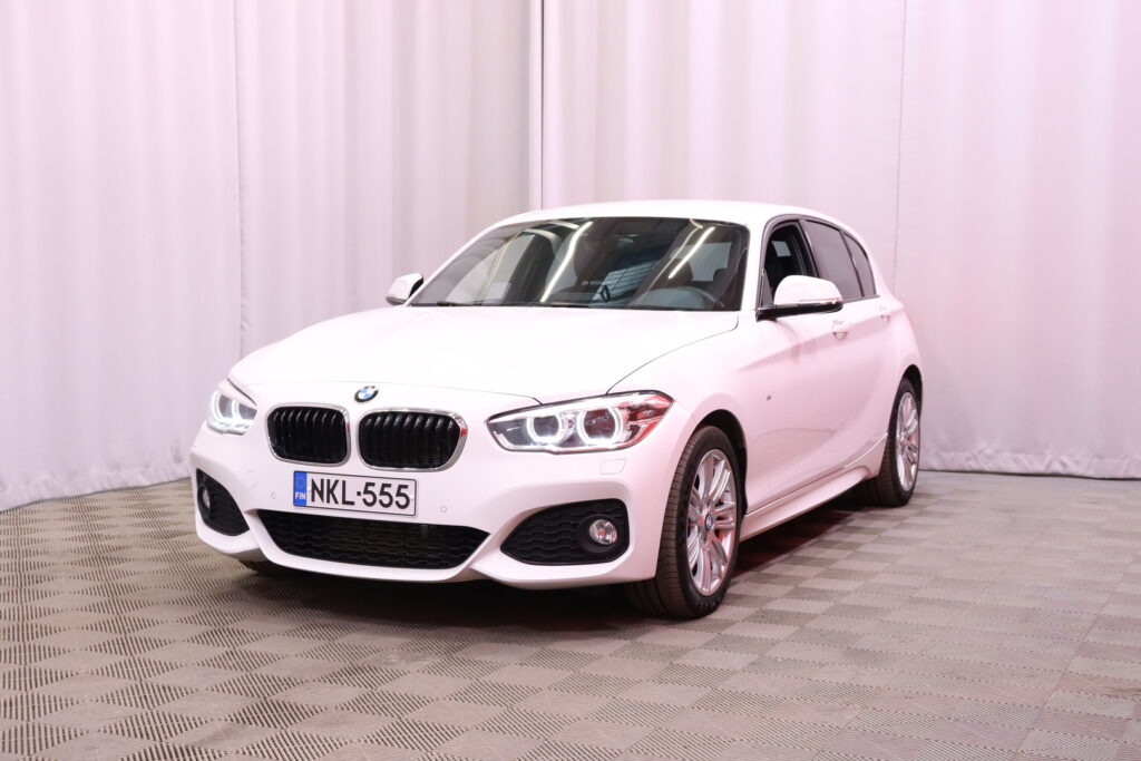 BMW - 120 - F20 Hatchback 120d A xDrive Edition M Sport // 1.om Suomi-auto / Merkkihuollot / LED / Navi / Lämmitettävä ratti / Alcantara sisusta / BMW - 120 - F20 Hatchback 120d A xDrive Edition M Sport // 1.om Suomi-auto / Merkkihuollot / LED / Navi / Lämmitettävä ratti / Alcantara sisusta / - Viistoperä