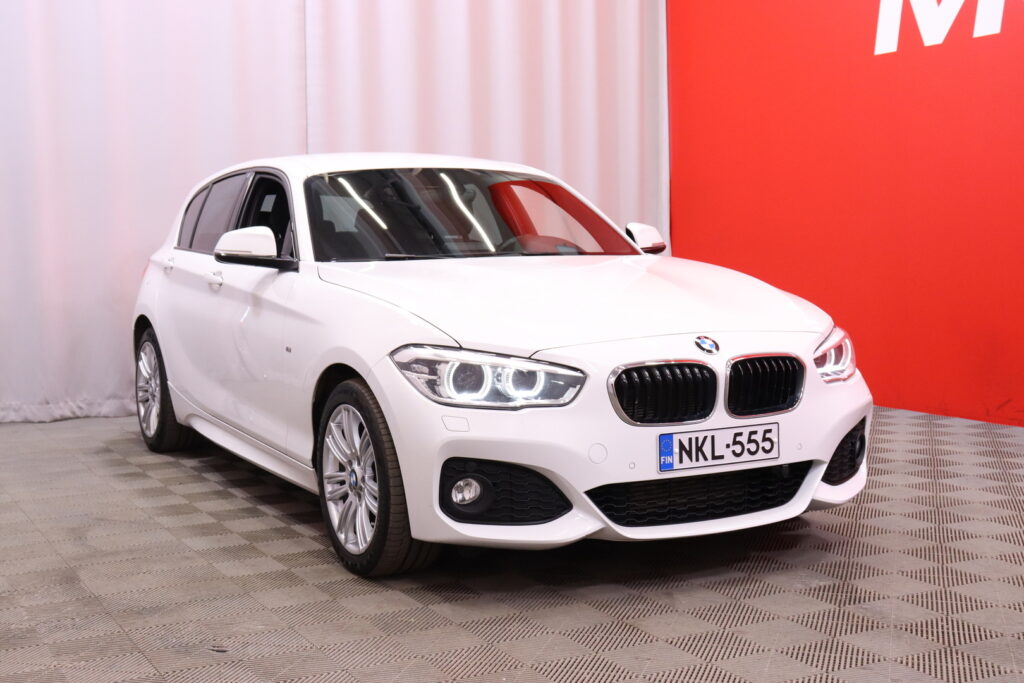BMW - 120 - F20 Hatchback 120d A xDrive Edition M Sport // 1.om Suomi-auto / Merkkihuollot / LED / Navi / Lämmitettävä ratti / Alcantara sisusta / BMW - 120 - F20 Hatchback 120d A xDrive Edition M Sport // 1.om Suomi-auto / Merkkihuollot / LED / Navi / Lämmitettävä ratti / Alcantara sisusta / - Viistoperä