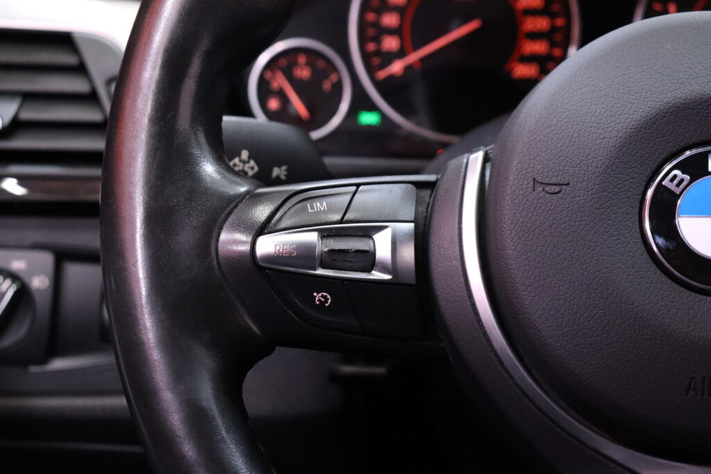 tuotekuva-BMW-320-Gran-Turismo-VZG-744-2026-03-24-160605-16 tuotekuva-BMW-320-Gran-Turismo-VZG-744-2026-03-24-160605-16