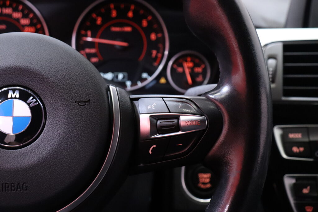 tuotekuva-BMW-320-Gran-Turismo-VZG-744-2026-03-24-160605-17 tuotekuva-BMW-320-Gran-Turismo-VZG-744-2026-03-24-160605-17