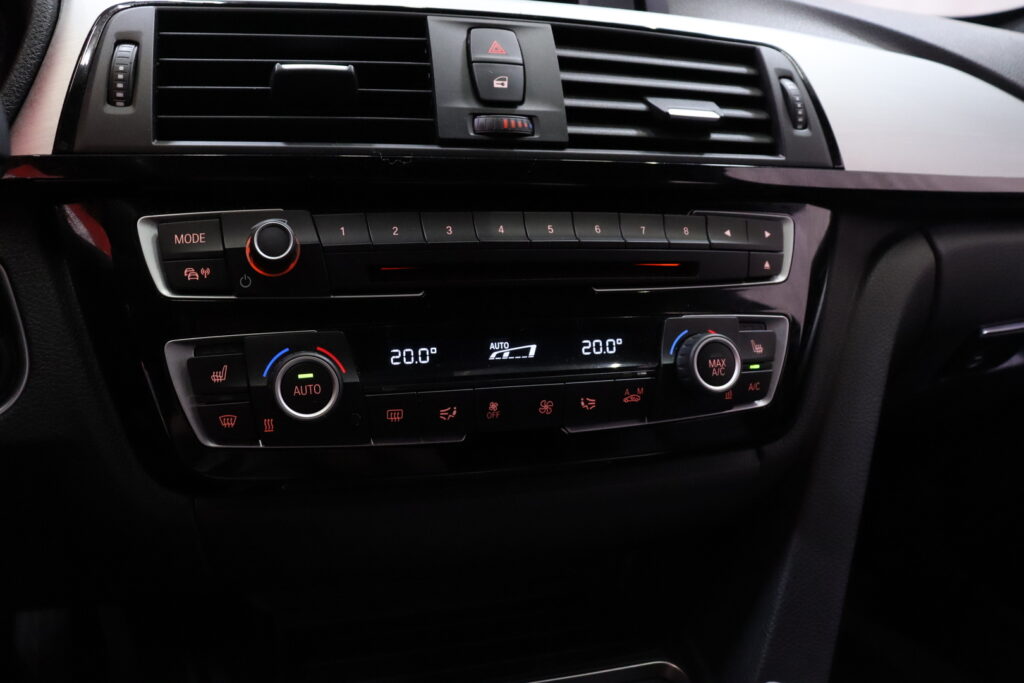 tuotekuva-BMW-320-Gran-Turismo-VZG-744-2026-03-24-160605-19 tuotekuva-BMW-320-Gran-Turismo-VZG-744-2026-03-24-160605-19