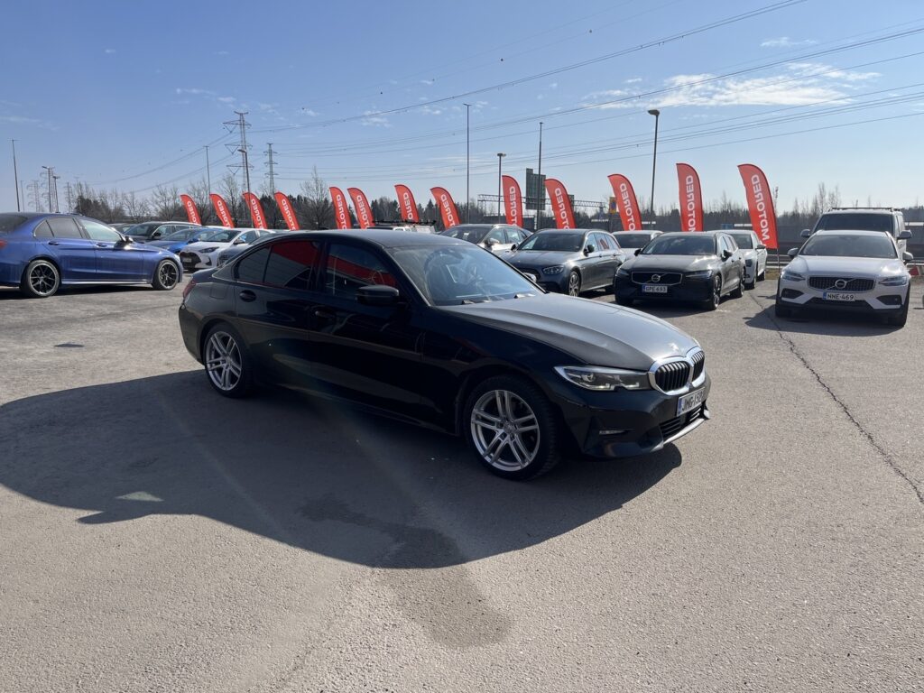 BMW - 320 - G20 Sedan 320d A xDrive Business Sport MHEV - Sedan