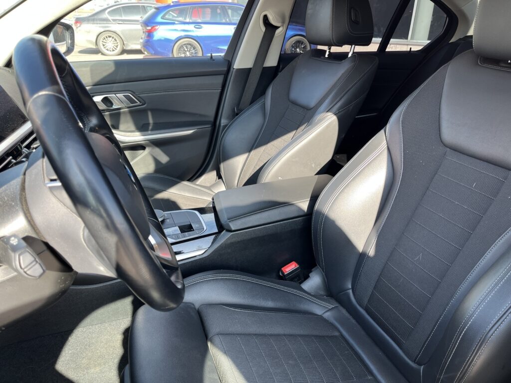 BMW - 320 - G20 Sedan 320d A xDrive Business Sport MHEV BMW - 320 - G20 Sedan 320d A xDrive Business Sport MHEV - Sedan