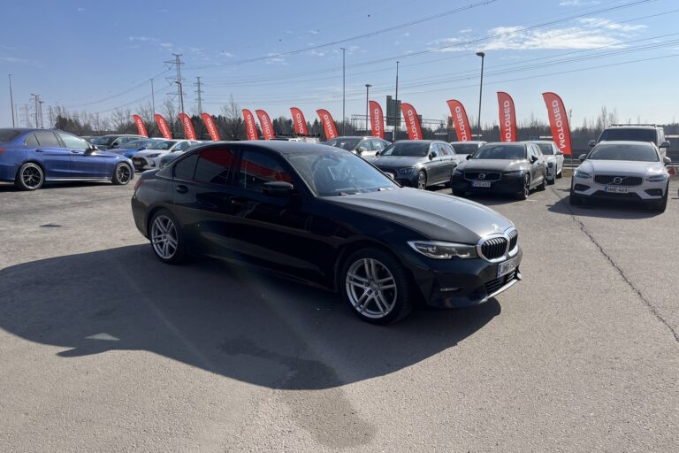 BMW - 320 - G20 Sedan 320d A xDrive Business Sport MHEV - Sedan