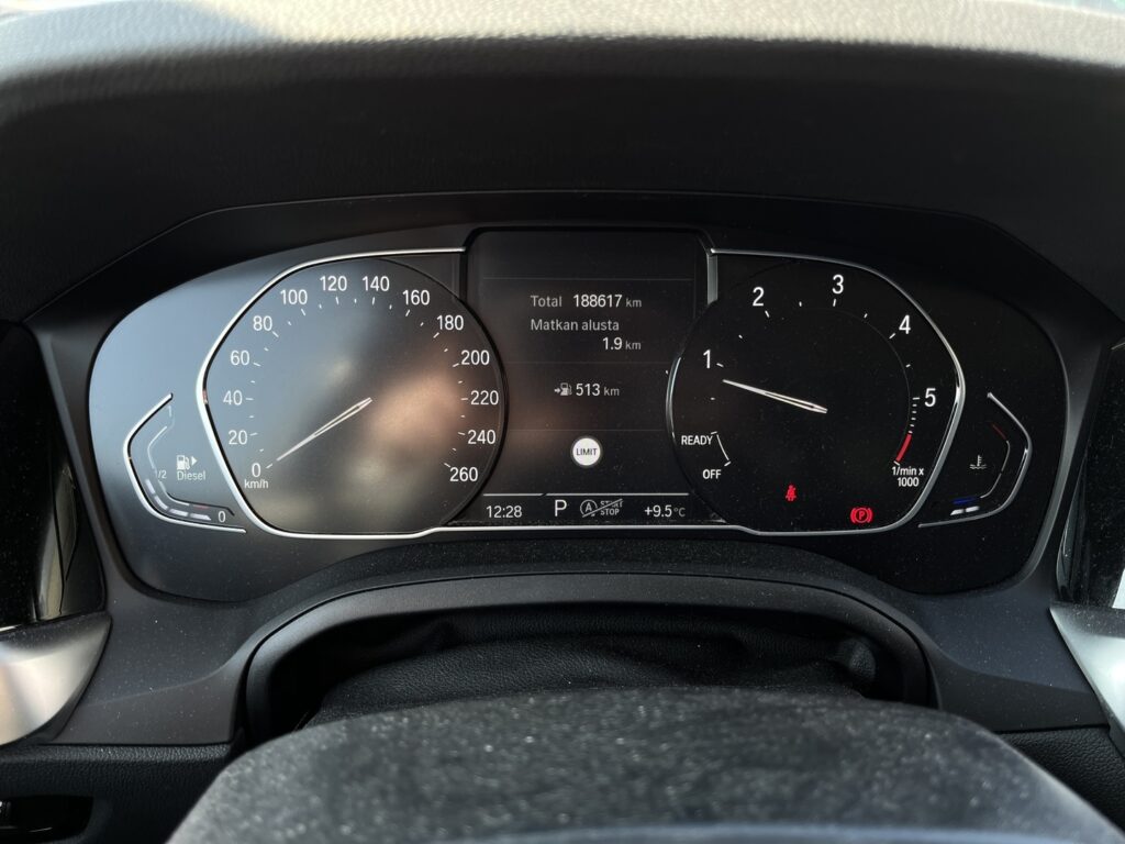 BMW - 320 - G20 Sedan 320d A xDrive Business Sport MHEV BMW - 320 - G20 Sedan 320d A xDrive Business Sport MHEV - Sedan