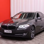 BMW - 520 - Sport A F11 Touring Business // Sport-vaihteisto / Xenon / PDC / Vakionopeudensäädin / Bluetooth / - Farmari