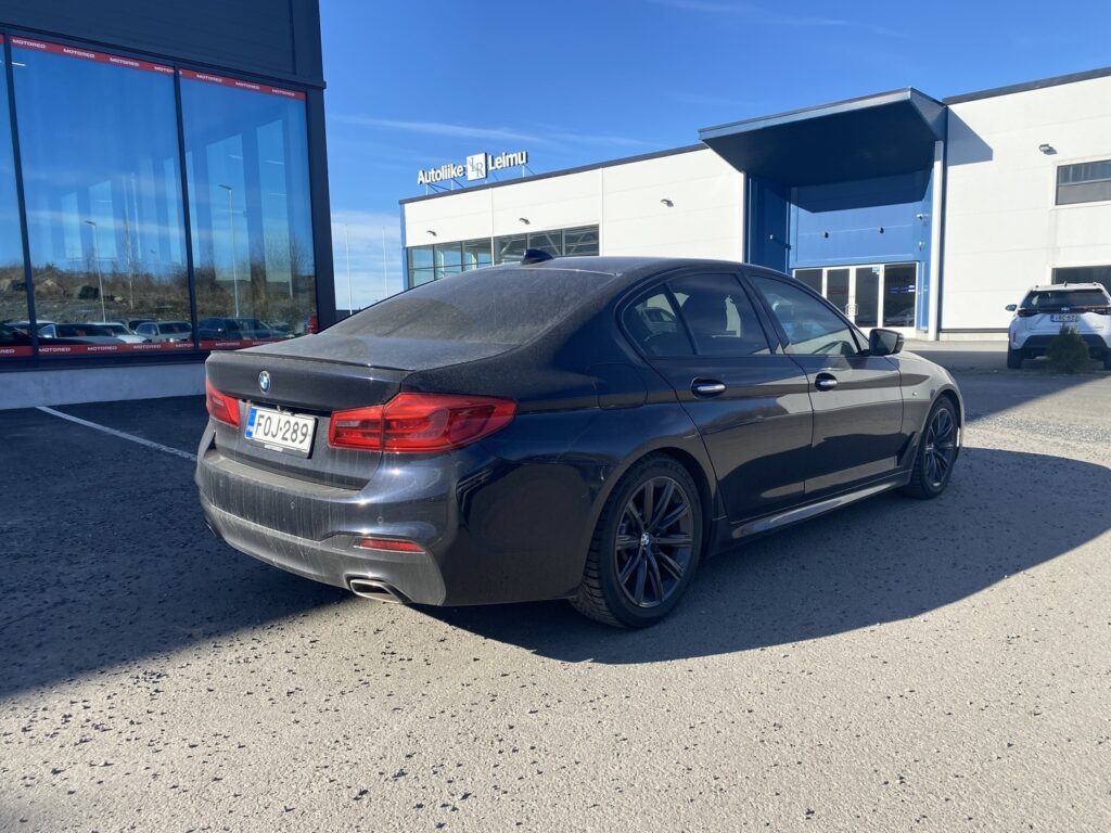 BMW - 520 - G30 Sedan 520d A M Sport BMW - 520 - G30 Sedan 520d A M Sport - Sedan