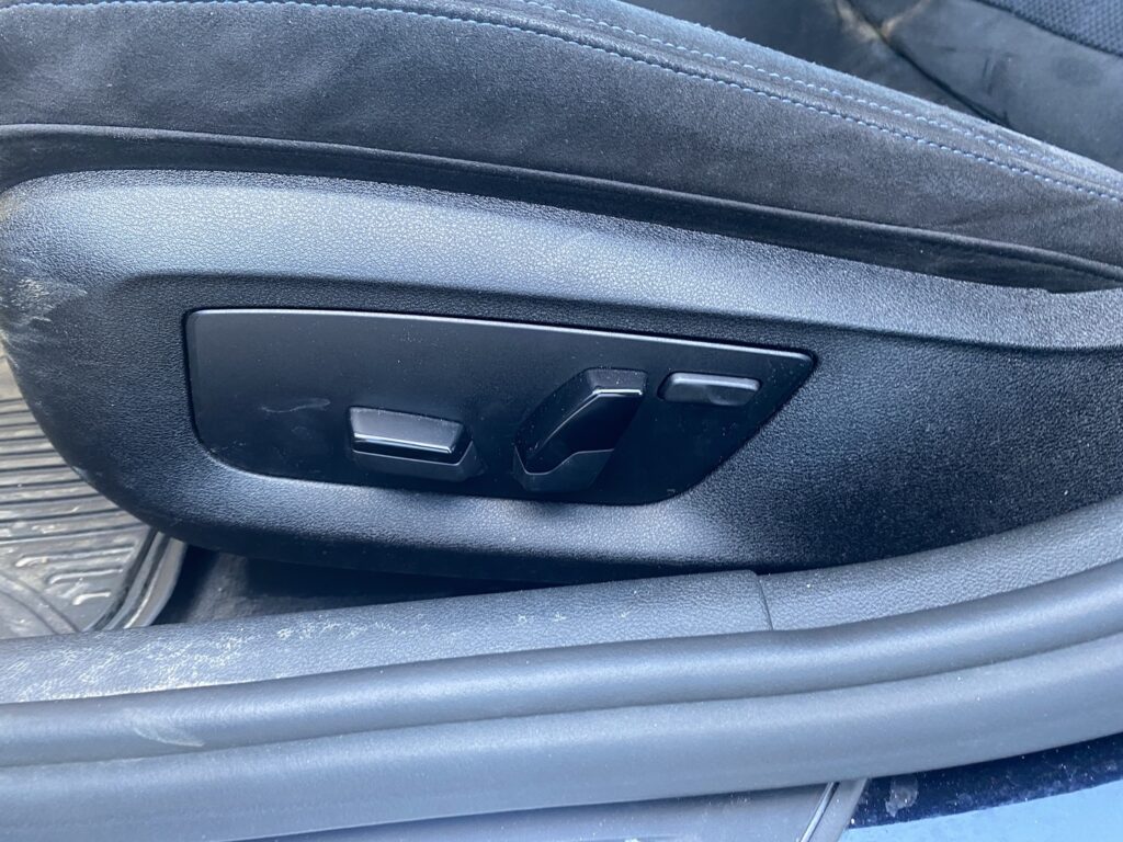 BMW - 520 - G30 Sedan 520d A M Sport BMW - 520 - G30 Sedan 520d A M Sport - Sedan