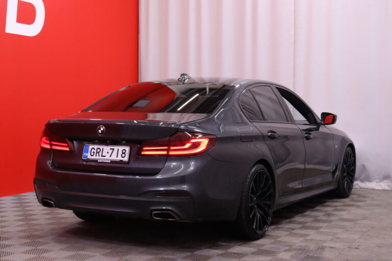 BMW - 520 - G30 Sedan 520d A M Sport //  Hifi / Prof. Navi / Comfort Access / Dakota Nahat / - Sedan