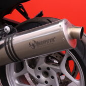 BMW - F - 800 ST // Akrapovic / Suomi-pyörä / Kuin uusi // - Moottoripyörä