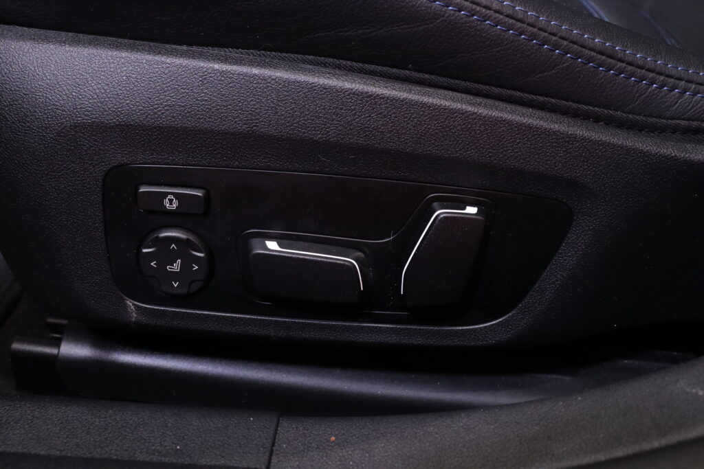 BMW - I4 M50 - // ACC / Laser / Harman Kardon / Driving Assistant Plus / Vetokoukku / 360°// BMW - I4 M50 - // ACC / Laser / Harman Kardon / Driving Assistant Plus / Vetokoukku / 360°// - Sedan