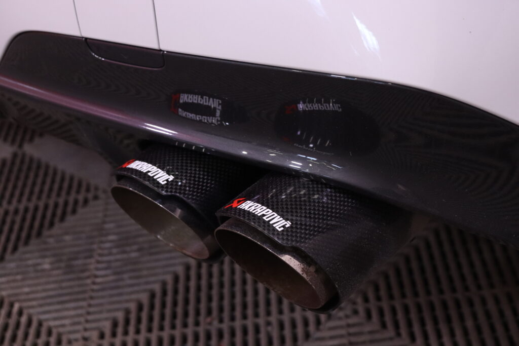 BMW - M340i - G20 Sedan M340i A xDrive // Laser / ACC / HUD / DAP / Adapt. M Alusta / M Sport Differential / Kamera / Hifi / Comfort access / BMW - M340i - G20 Sedan M340i A xDrive // Laser / ACC / HUD / DAP / Adapt. M Alusta / M Sport Differential / Kamera / Hifi / Comfort access / - Sedan