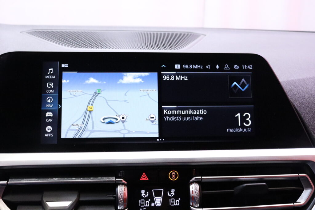 tuotekuva-BMW-M340i-CPJ-498-2026-03-17-113504-25 tuotekuva-BMW-M340i-CPJ-498-2026-03-17-113504-25