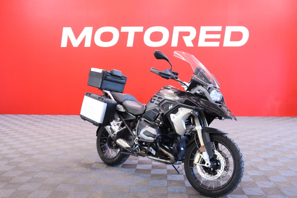 BMW - R - 1200 GS // Suomi pyörä / 3x Laukut / Vakkari / Navi // - Moottoripyörä