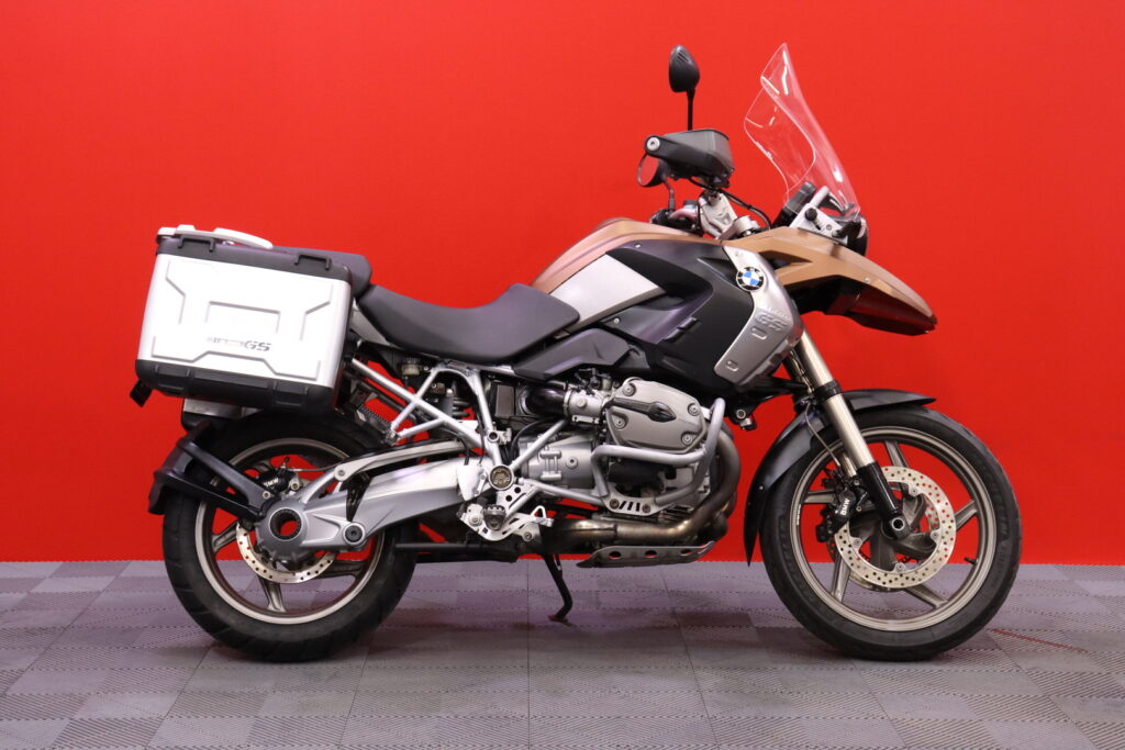 BMW - R - 1200 GS // Myydään huutokaupat.com /Huoltokirja / Sivulaukut / ESA / ABS / Teipattu // BMW - R - 1200 GS // Myydään huutokaupat.com /Huoltokirja / Sivulaukut / ESA / ABS / Teipattu // - Moottoripyörä