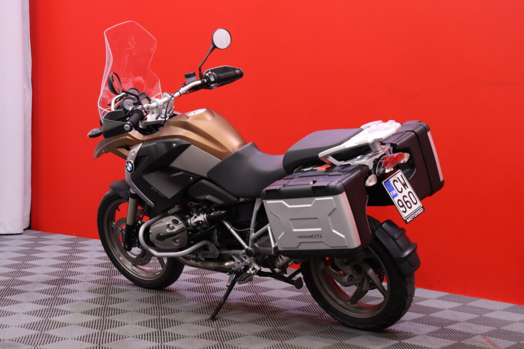 BMW - R - 1200 GS // Myydään huutokaupat.com /Huoltokirja / Sivulaukut / ESA / ABS / Teipattu // BMW - R - 1200 GS // Myydään huutokaupat.com /Huoltokirja / Sivulaukut / ESA / ABS / Teipattu // - Moottoripyörä
