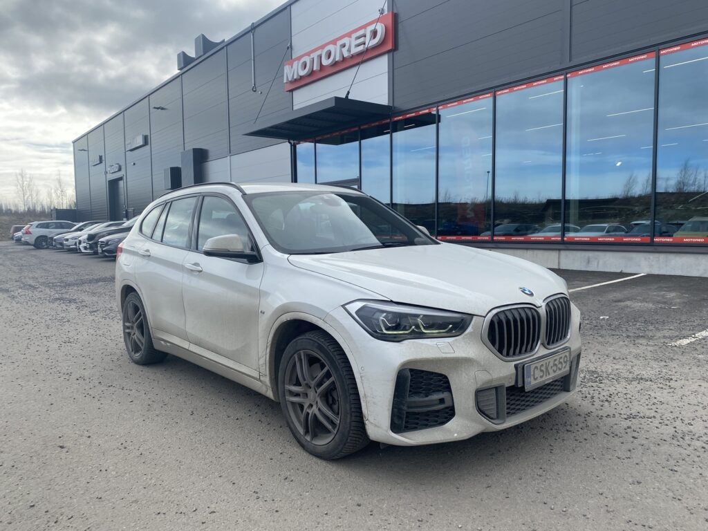 BMW - X1 - F48 xDrive25e A Business M Sport - Farmari