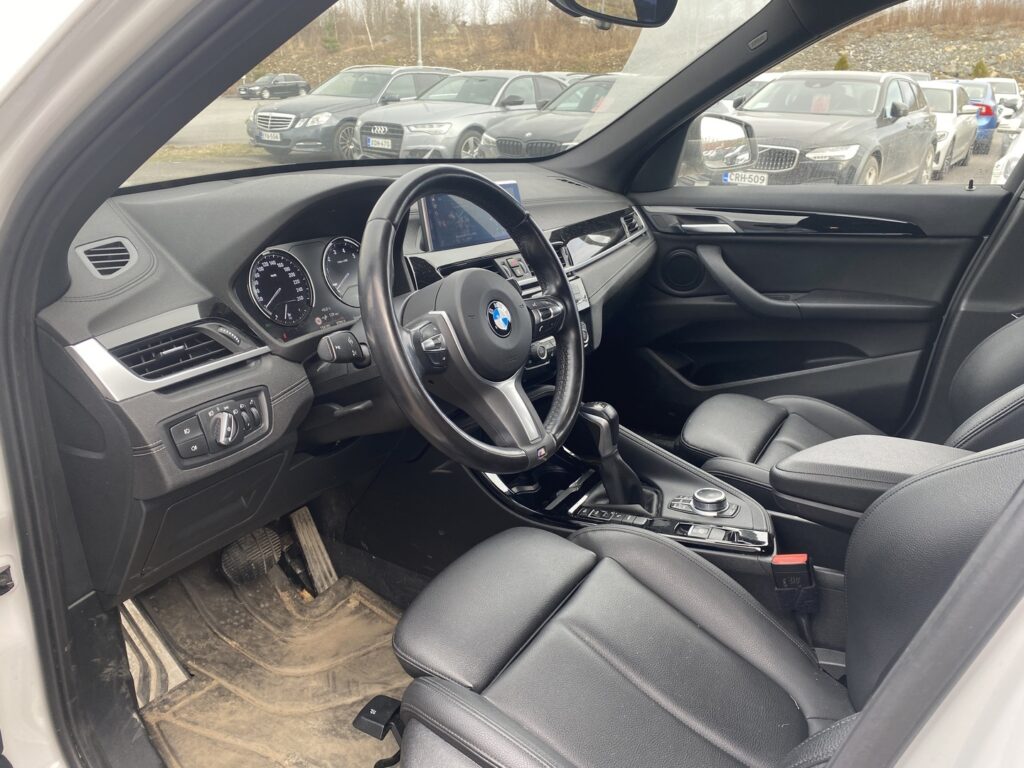 BMW - X1 - F48 xDrive25e A Business M Sport BMW - X1 - F48 xDrive25e A Business M Sport - Farmari
