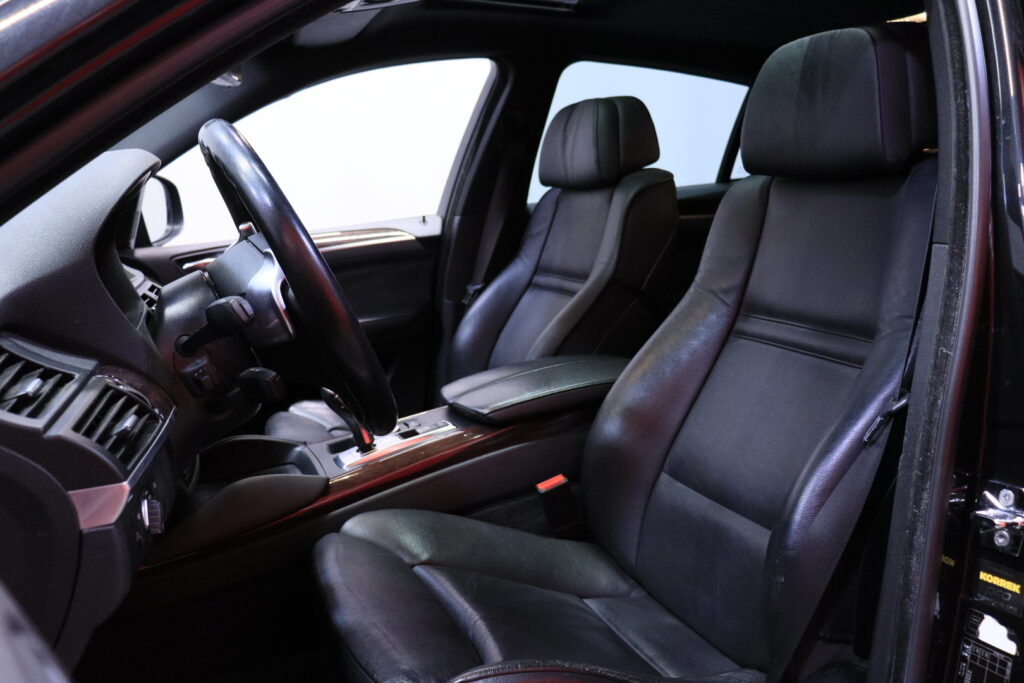 BMW - X6 - A E71 xDrive35d // Myydään huutokaupat.com BMW - X6 - A E71 xDrive35d // Myydään huutokaupat.com - Maastoauto