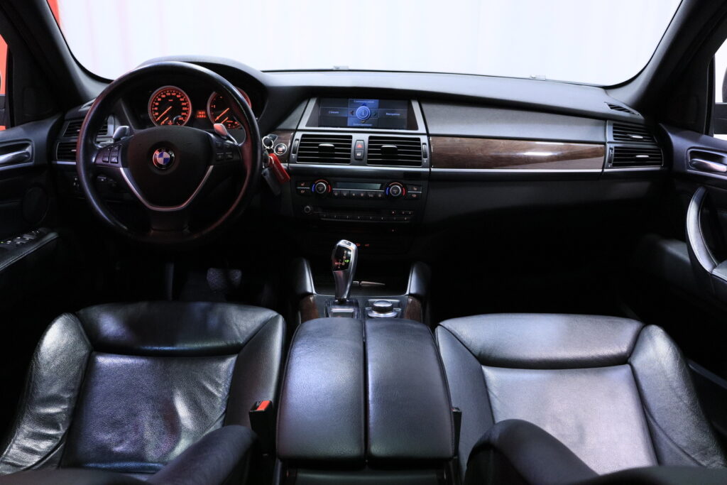 tuotekuva-BMW-X6-YVM-315-2026-03-25-150022-18 tuotekuva-BMW-X6-YVM-315-2026-03-25-150022-18